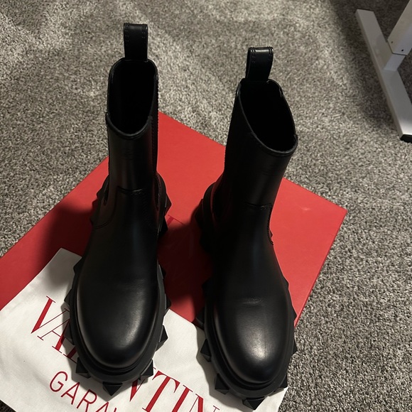 Valentino Garavani boots - Picture 3 of 12